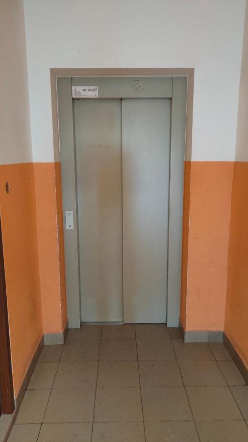 Apartament Guner Bełchatów Esterno foto